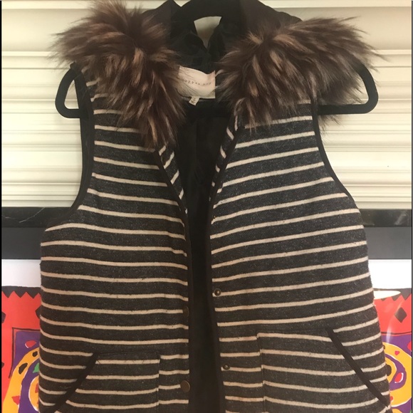 COPPER KEY VEST - Picture 1 of 5